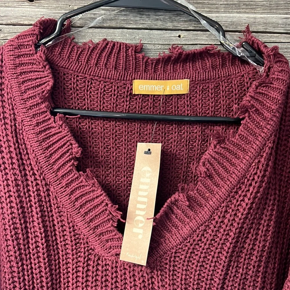 Emmer & Oat V-Neck Sweater w/ Raw Edges-Burgundy - Picture 2 of 4